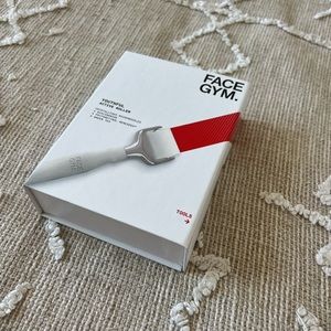 NEW FaceGym Youthful Active Roller